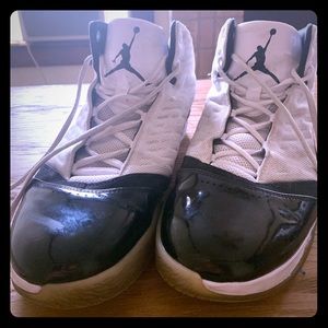 NIKE AIR JORDAN B’MO - used